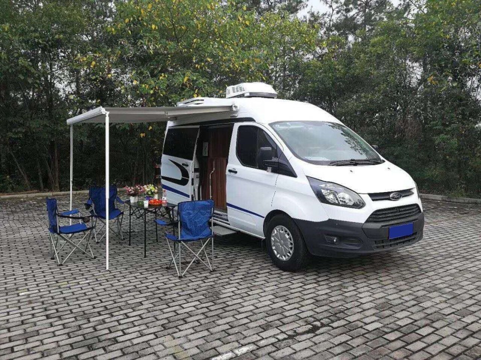 B型房車 全順?lè)寇?國(guó)產(chǎn)房車報(bào)價(jià)15271321777