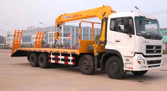 東風(fēng)天龍前四后八隨車起重運輸車