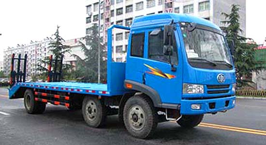 解放小三軸平板運(yùn)輸車